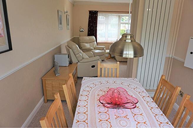 Lounge/Dining Room