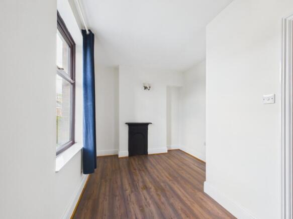 2 bed Terraced for sale Image 11