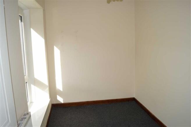 BEDROOM 3 (REAR)