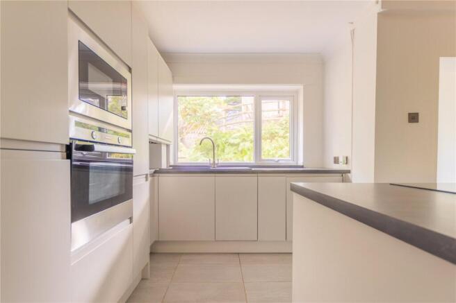 3 bed Terraced for sale Image 4