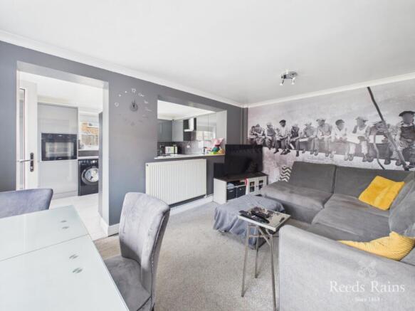 3 bed Semi-Detached for sale Image 7