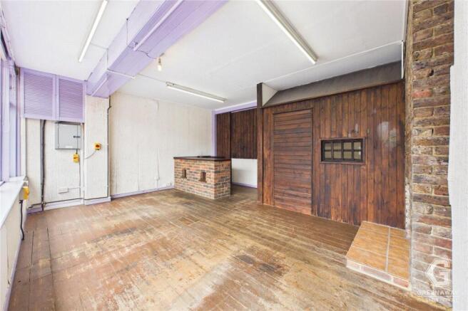 Lion Lane, Turners Hill, Crawley photo 4