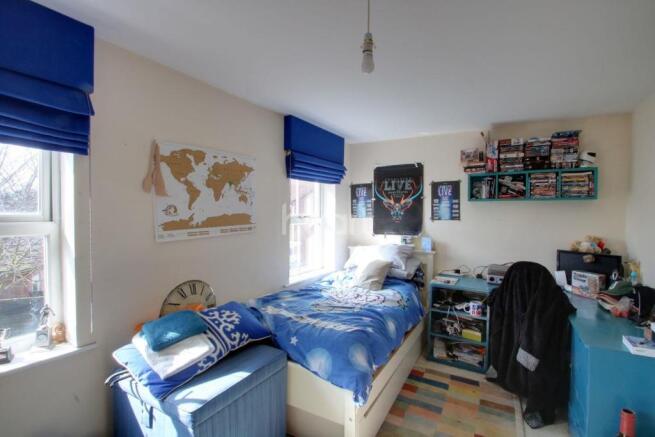 Photo 12