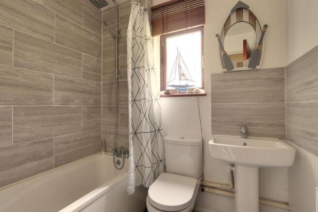 Bathroom (Bathroom)