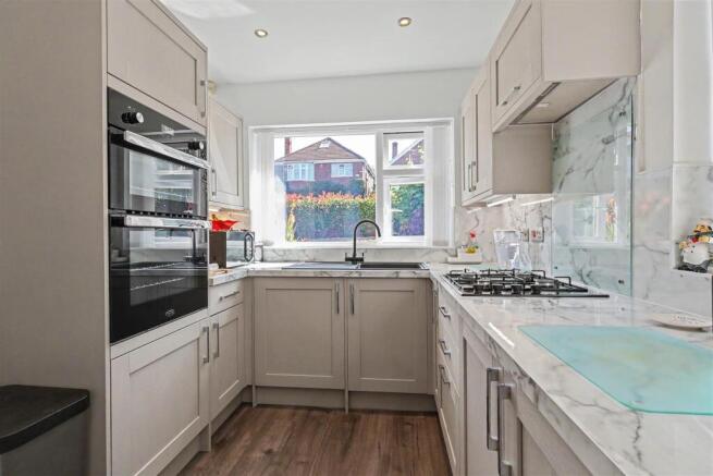 Jenned Road Arnold, Nottingham, NG5 8FT
