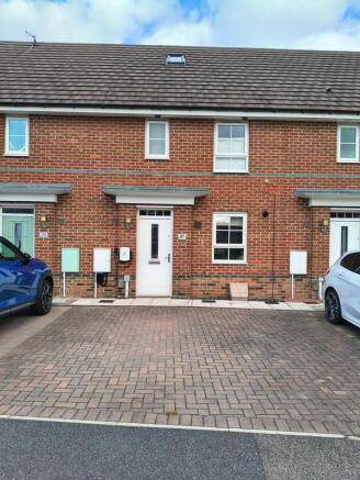 3-bed terraced on Holmes Drive, Hebburn, NE31, £220,000