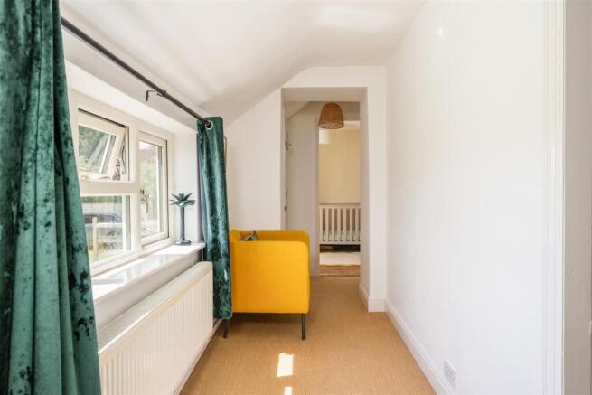 4 bed Cottage for sale Image 12