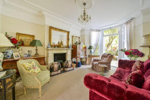 Flat 2, 88, Woodside, London SW19 7BA