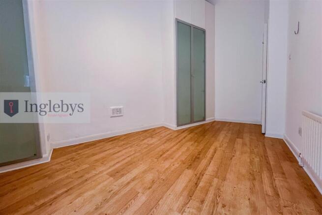 2 bed Apartment to rent Image 7