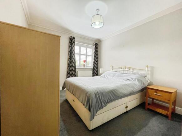2 bed Ground Flat for sale Image 5
