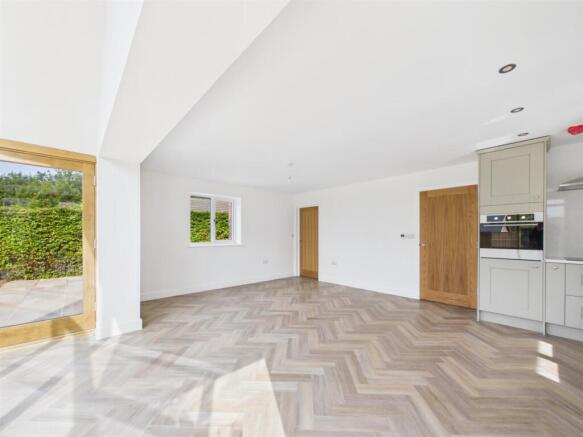 3 bed Detached Bungalow for sale Image 5