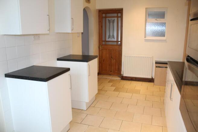 Fitted Kitchen Picture 2