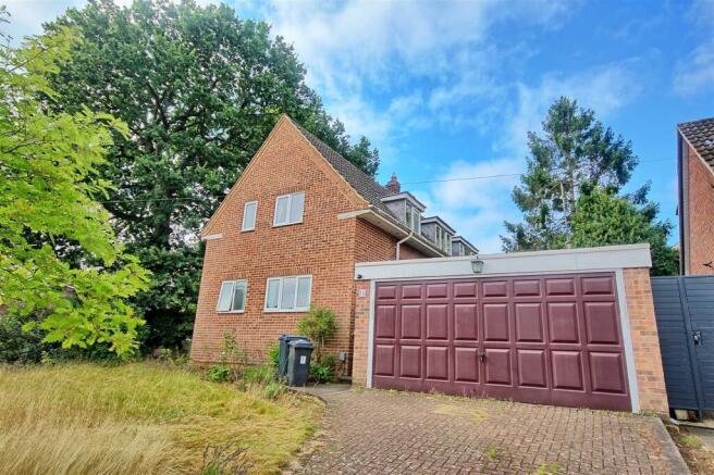 DOUBLE GARAGE