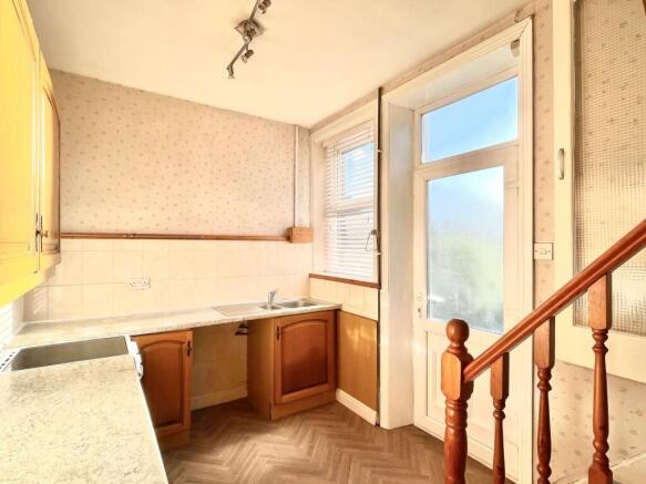 2 bed Terraced for sale Image 6