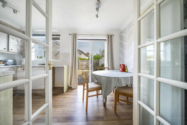 Doors to kitchen/...
