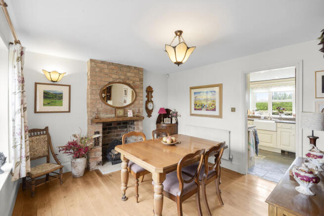 3 bed Detached for sale Image 4