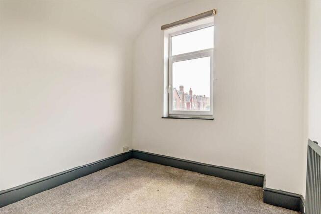 3 bed Terraced for sale Image 6