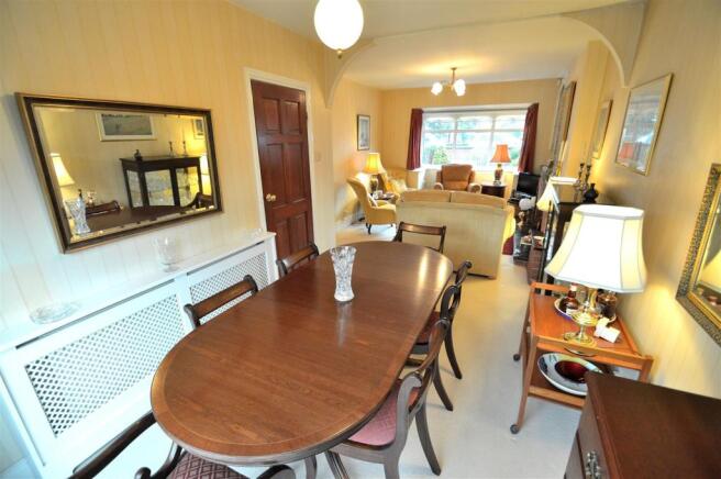 Lounge/Dining Room