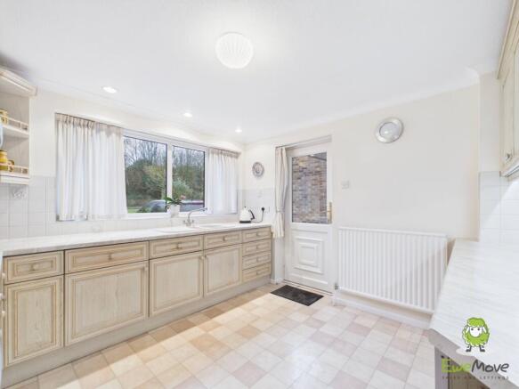 EweMove Estate Agents Basingstoke - Coniston Road