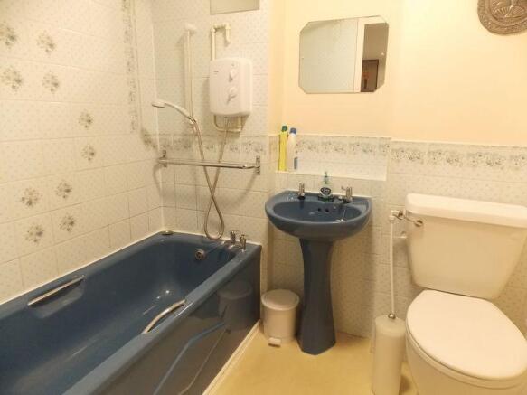 Photo 8