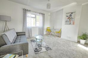 102, Canons Road, Ware SG12 0BW