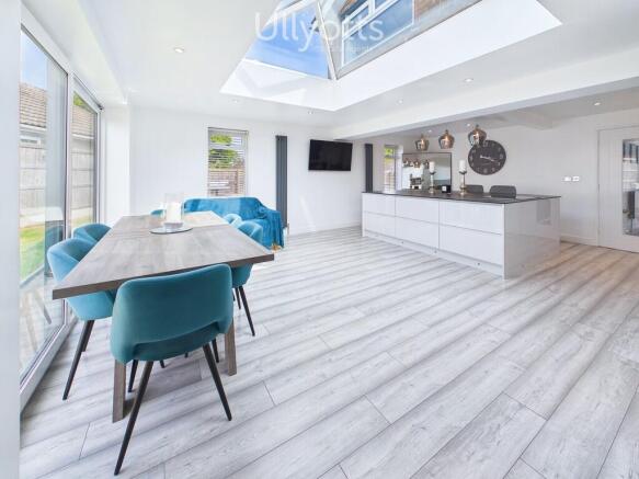 3 bed Detached for sale Image 5