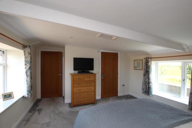 Bedroom One - b.JPG