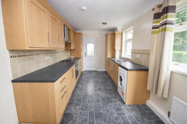 3 bed Semi-Detached for sale Image 4