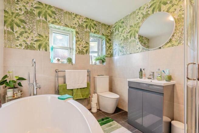 3 bed Bungalow for sale Image 12