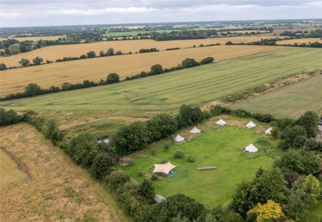 Glamping Meadow