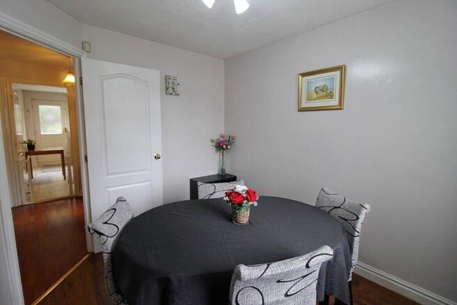 4 bed Detached for sale Image 12