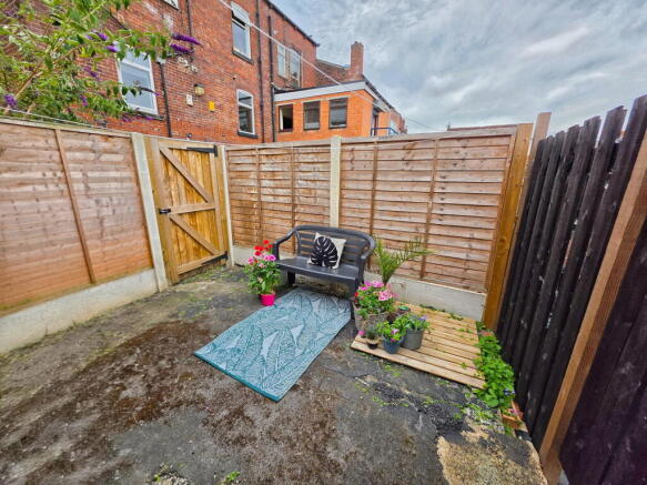 2 bed Terraced for sale Image 10
