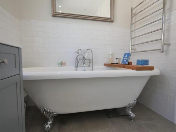 BATHROOM2