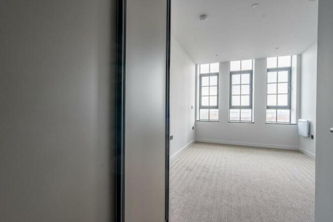 2 bed Apartment for sale Image 8