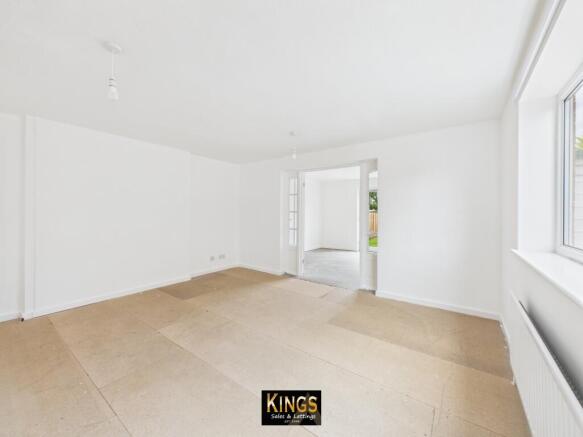 4 bed Detached for sale Image 7