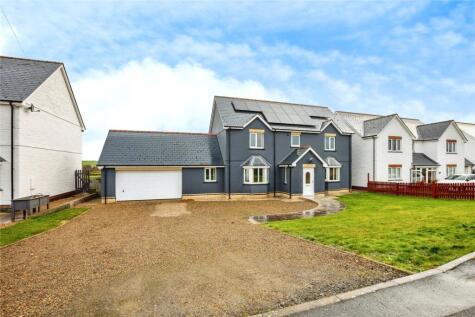 Bowls Road, Blaenporth, Cardigan, Ceredigion, SA43