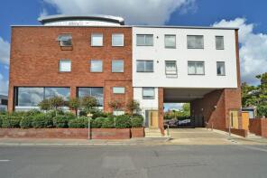 Flat 6, 2 Kinsheron Place, Pemberton Road, East Molesey KT8 9LH