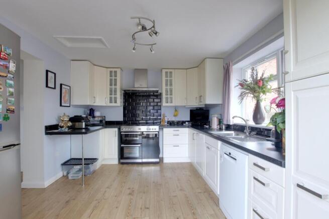 Beaumont Rise, Fareham photo 4
