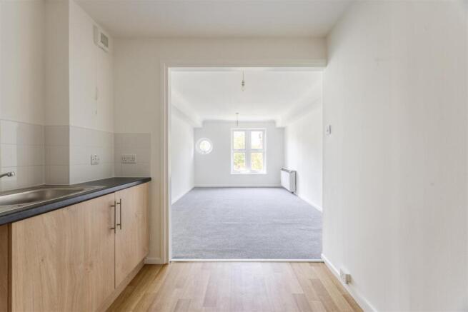 Leabank Square, E9