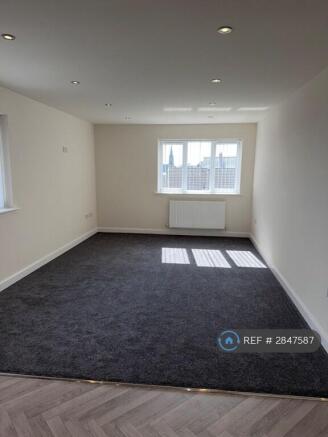 1 bed Flat to rent Image 5