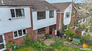 25, Birch Way, Chesham HP5 3JL