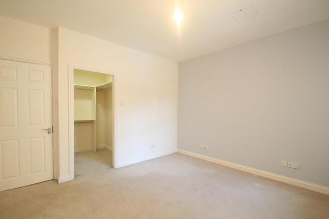 2 bed Flat to rent Image 5