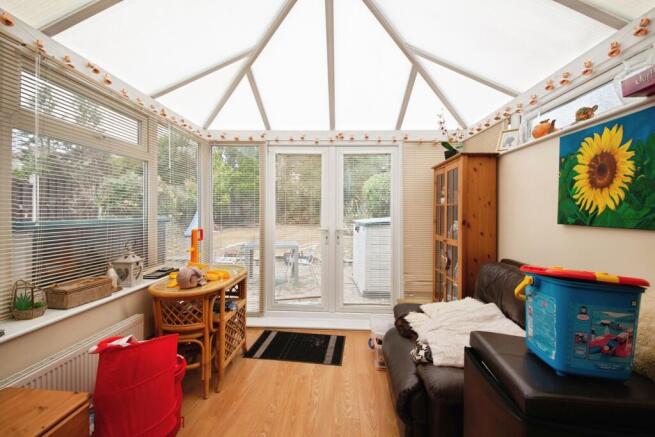 3 bed Semi-Detached for sale Image 10