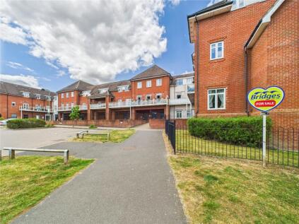 Jubilee Drive, Church Crookham, Fleet, Hampshire, GU52