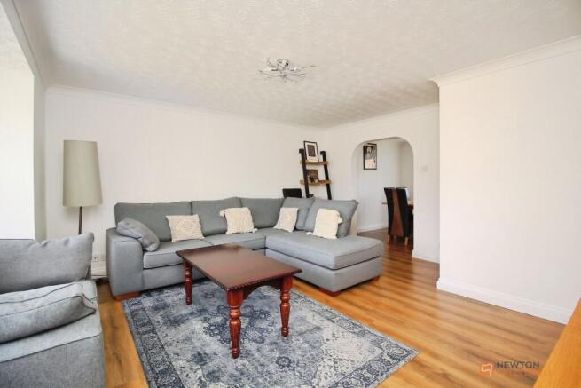 Jewsbury Way, Braunstone, LE3 photo 4