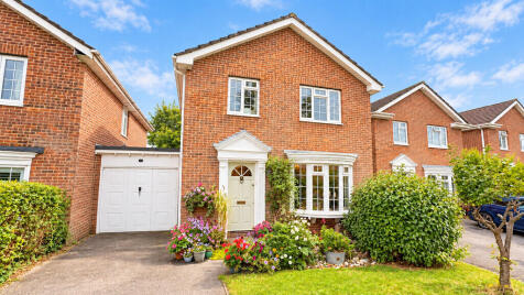 Selborne Close, Petersfield, Hampshire