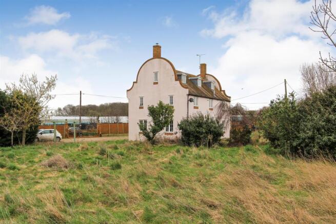 Sandbanks Lane, Graveney