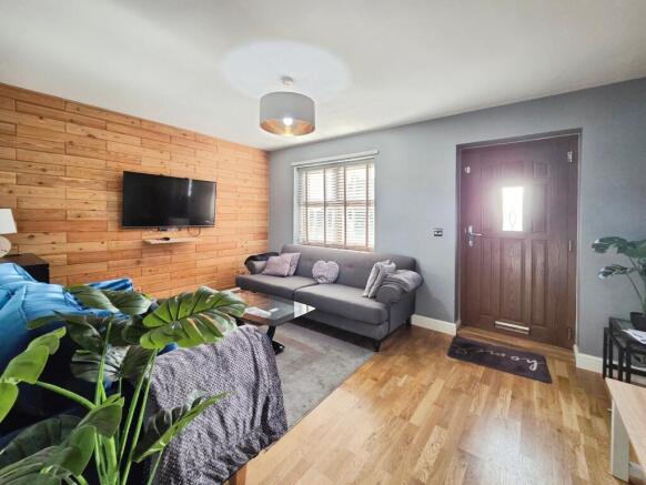 4 bed Detached for sale Image 8