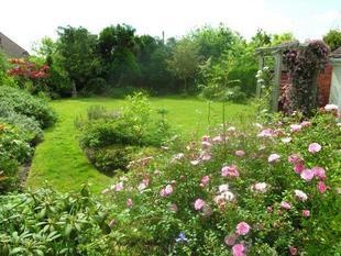 REAR GARDEN: