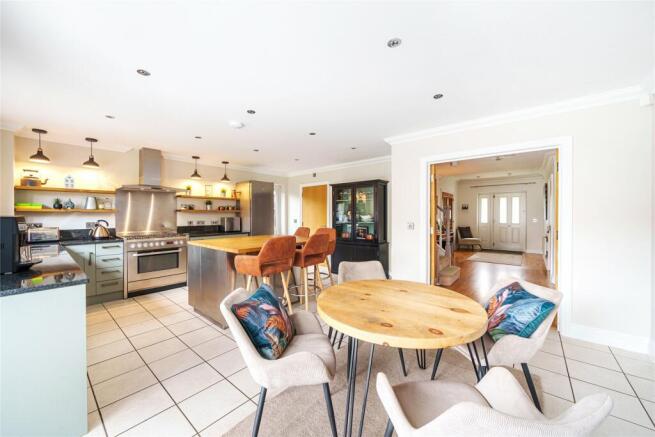Kitchen/Breakfast Rm